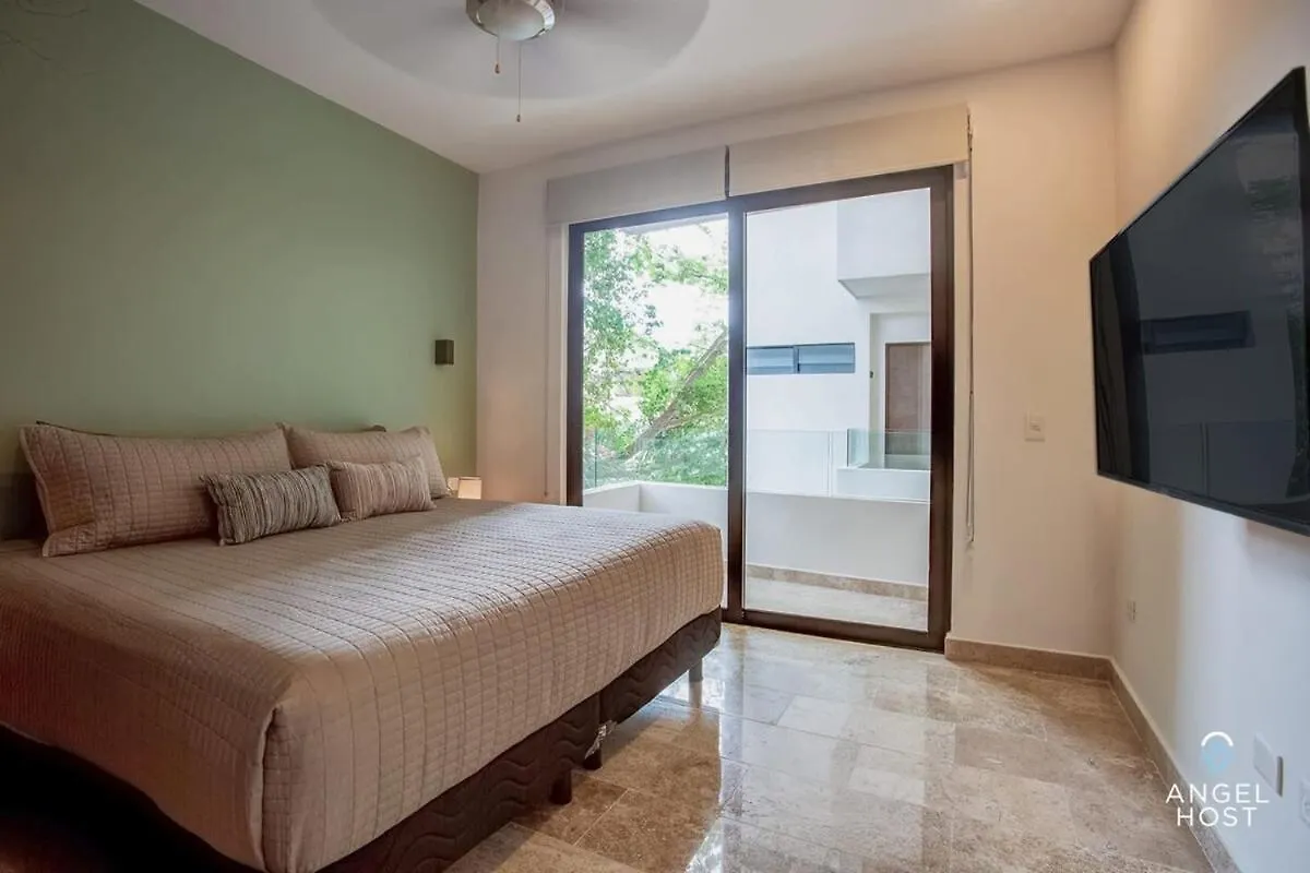 Oceanview Roof Pool I Fast Wifi I Smarttv Nr Beach Playa del Carmen 0*,  Mexico